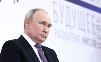Владимир Путин: "В дни 80-летия Победы российская сторона объявляет перемирие"