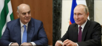 Аслан Бжания поздравил Владимира Путина с Днём Конституции