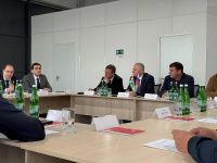 Бадра Гунба провел совещание по открытию Международного аэропорта им. В. Ардзинба